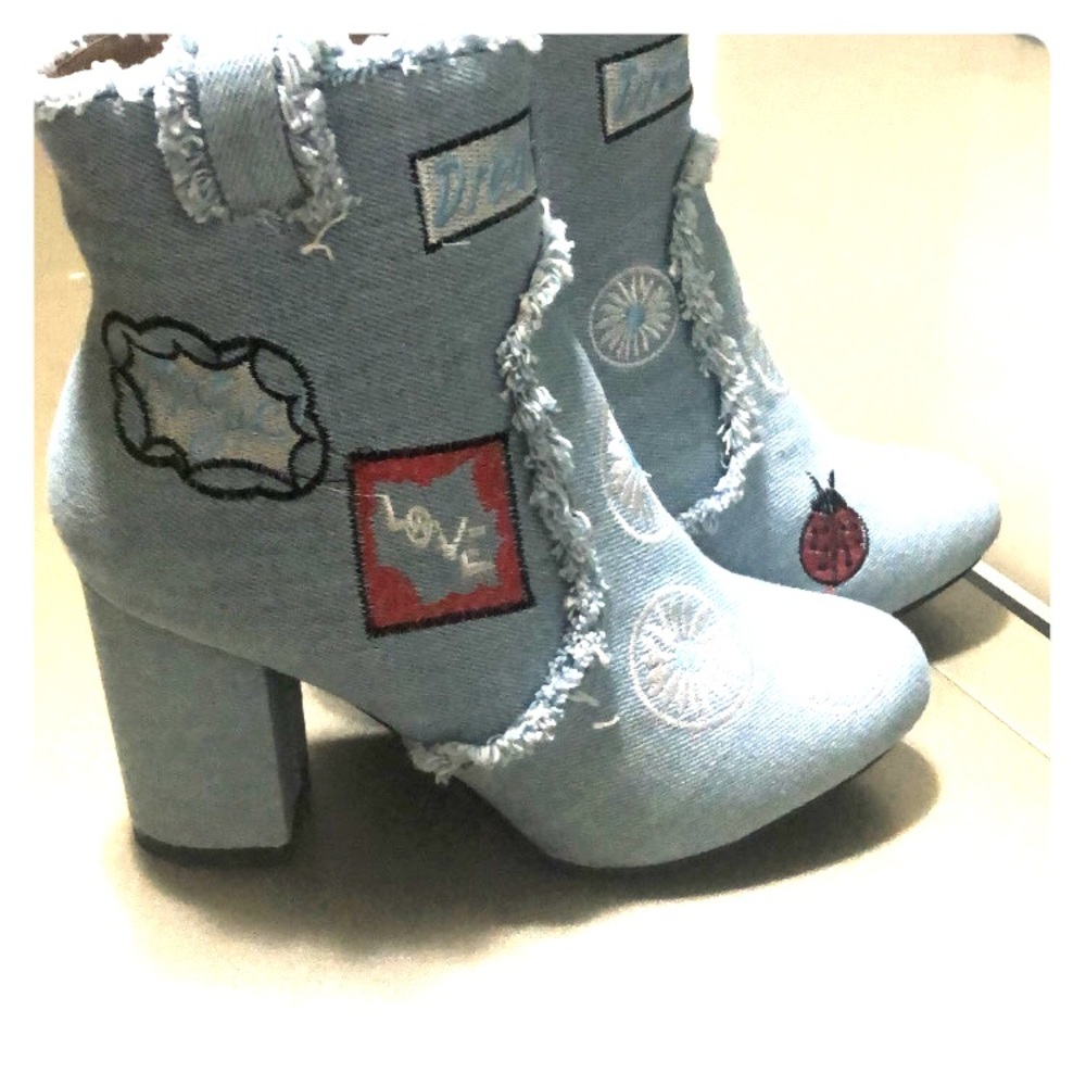 Shoes (boot heels)